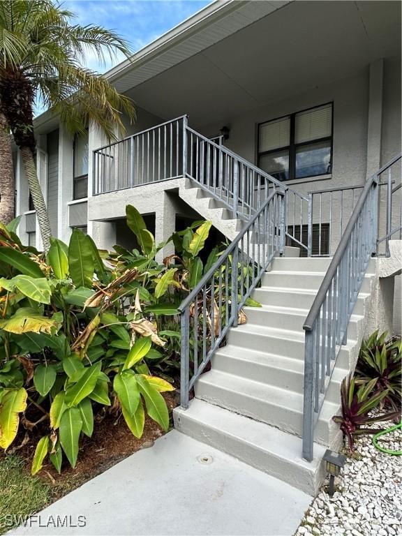 1224 Commonwealth Cir Unit N-203, Naples, FL 34116 - view of staircase