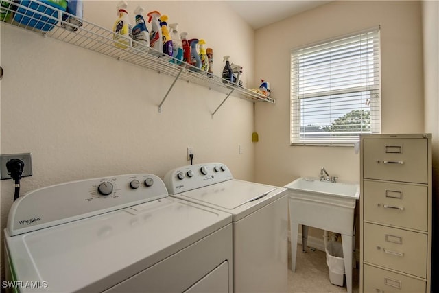 2102 SW 47th St, Cape Coral, FL 33914 - laundry room with washer and dryer
