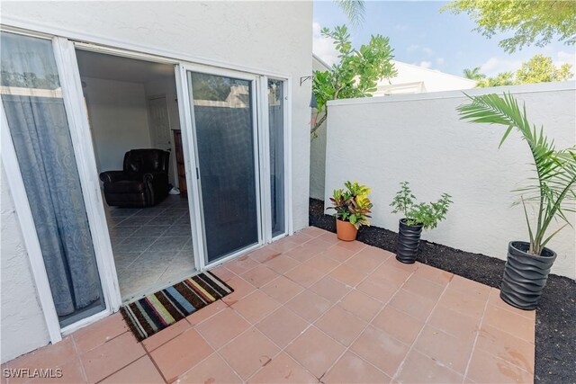 3052 Kings Lake Blvd Unit 7554, Naples, FL 34112 - view of patio