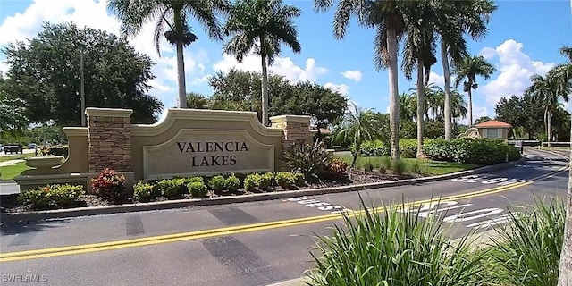2772 Orange Grove Trl, Naples, FL 34120 - photo 1