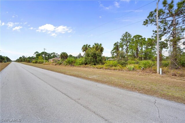 1063 Sunrise Blvd, Lehigh Acres, FL 33974 - photo 3