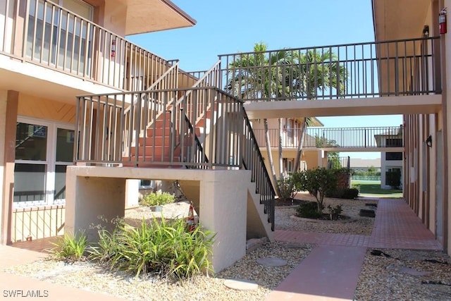 16881 Davis Rd Unit 712, Fort Myers, FL 33908 - photo 2