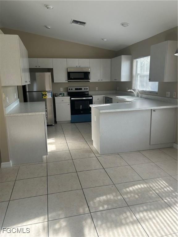 1426 SE 8th Ave, Cape Coral, FL 33990 - photo 5