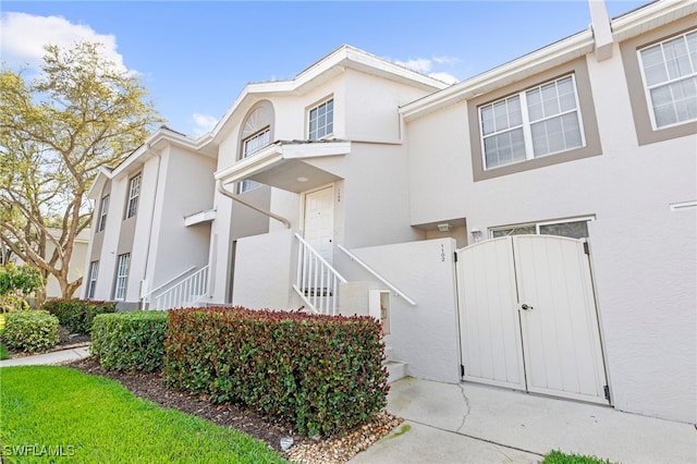 3745 Fieldstone Blvd Unit 102, Naples, FL 34109 - photo 2
