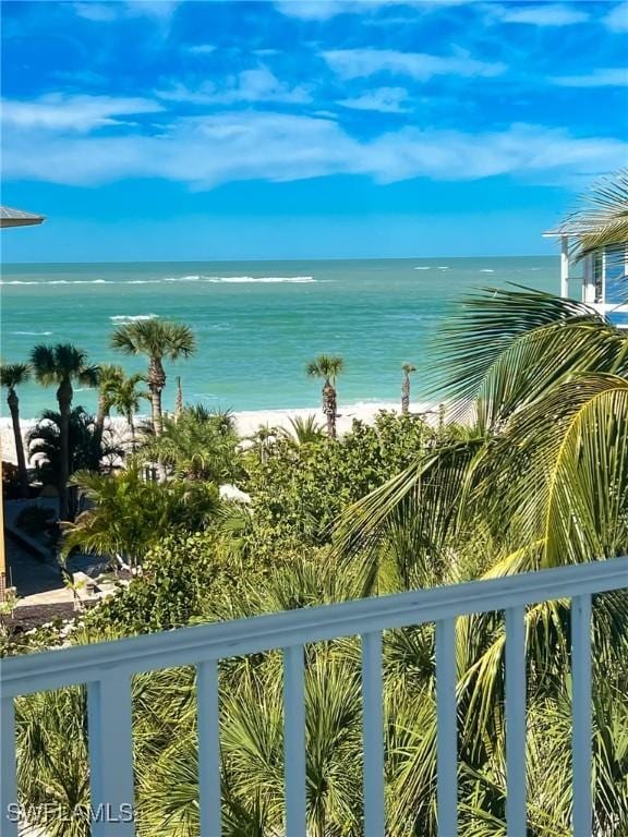 4591 Oro Pesos Ln, Upper Captiva, FL 33924 - photo 11