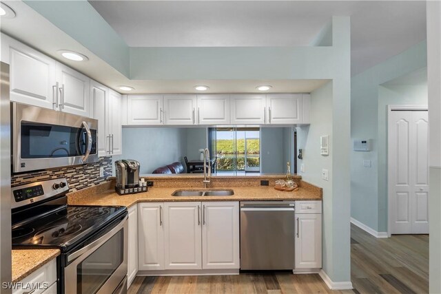 182 Newport Dr Unit 1003, Naples, FL 34114 - photo 9