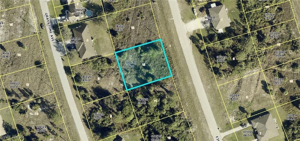 956 Eisenhower Blvd, Lehigh Acres, FL 33974 - photo 1