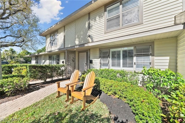185 4th St S Unit 2, Naples, FL 34102 - photo 28