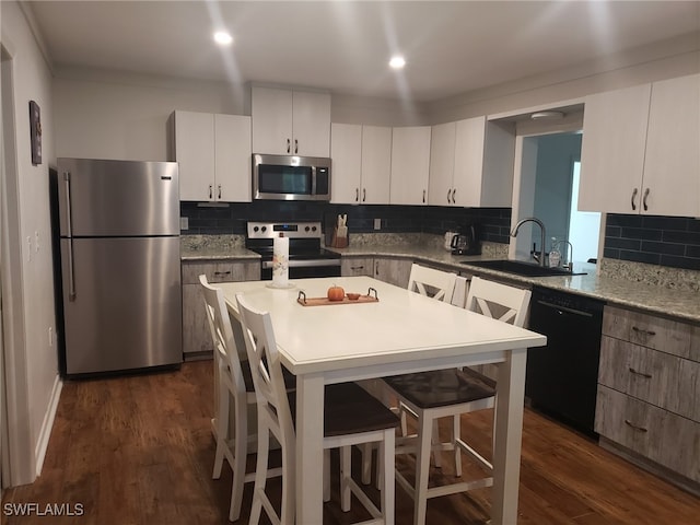 2111 Waylife Ct, Alva, FL 33920 - photo 8
