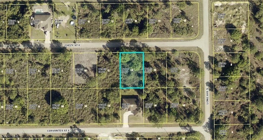 870 Chezy St E, Lehigh Acres, FL 33974 - photo 1