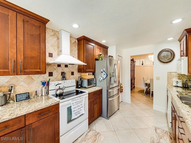 3091 4th St NE, Naples, FL 34120 - photo 9