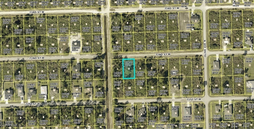 3127 72nd St W, Lehigh Acres, FL 33971 - photo 1