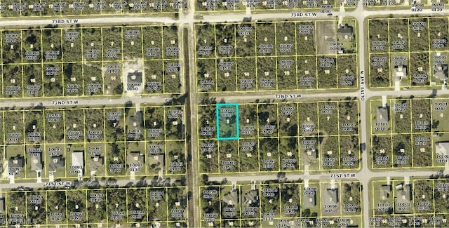 3127 72nd St W, Lehigh Acres, FL 33971 - photo 1