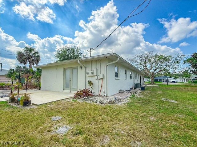 593 92nd Ave N Unit A & B, Naples, FL 34108 - photo 3