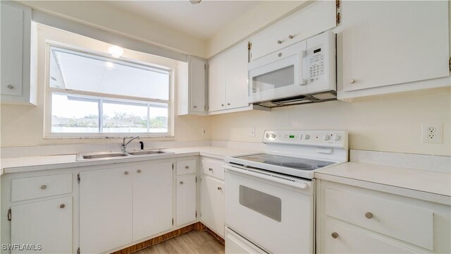 1633 S Hermitage Rd, Fort Myers, FL 33919 - photo 9