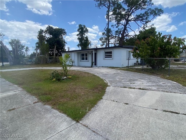 1356 Floral Dr, Fort Myers, FL 33916 - photo 2
