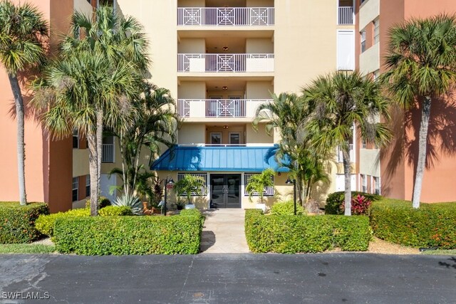 200 Pebble Beach Blvd Unit D103, Naples, FL 34113 - photo 2