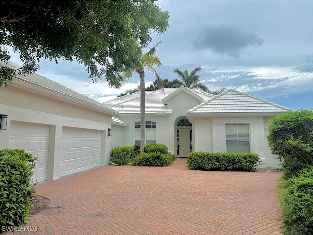 815 Ashburton Dr, Naples, FL 34110 - photo 1