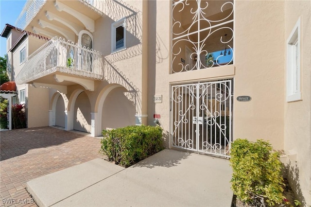 350 3rd Ave S Unit 2B, Naples, FL 34102 - photo 2