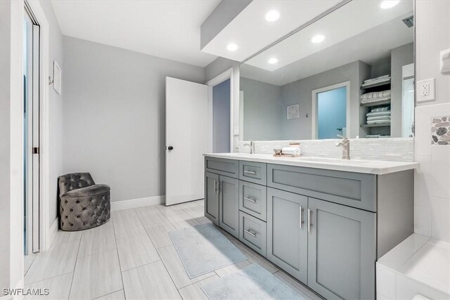 527 Club Side Dr Unit 2-527, Naples, FL 34110 - photo 23