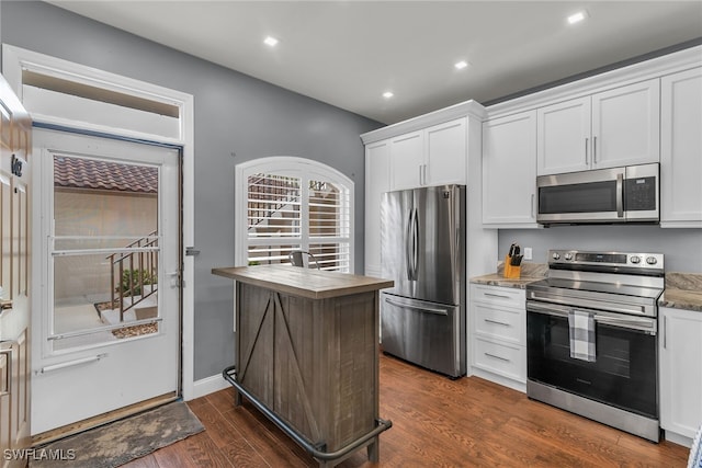 230 Newport Dr Unit 602, Naples, FL 34114 - photo 4