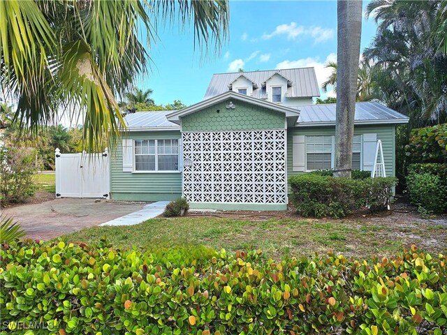835 9th Ave S, Naples, FL 34102 - photo 1