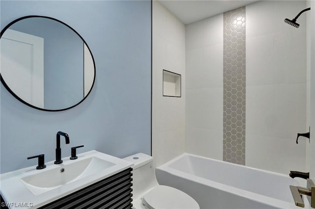1084 Lake Shore Ct, Naples, FL 34103 - photo 32