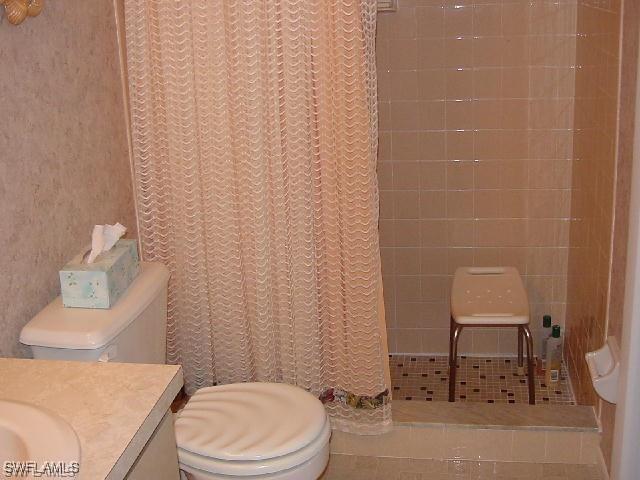 15421 Crystal Lake Dr, North Fort Myers, FL 33917 - photo 7