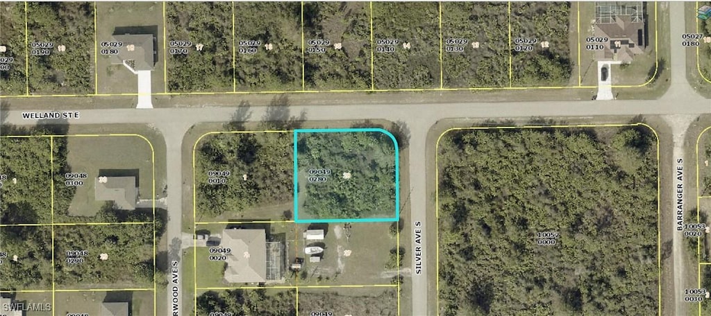 546 Silver Ave S, Lehigh Acres, FL 33974 - photo 2