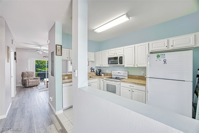 8178 Pacific Beach Dr, Fort Myers, FL 33966 - photo 3