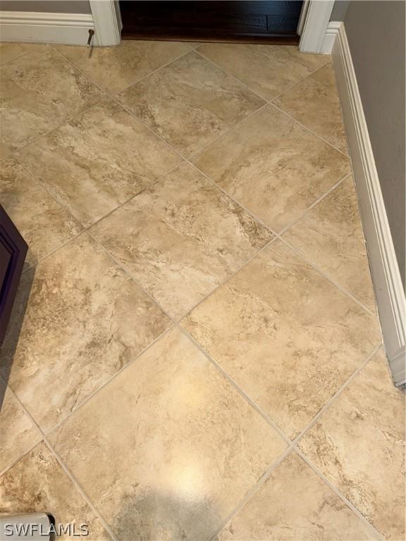 10283 Avonleigh Dr, Bonita Springs, FL 34135 - photo 23