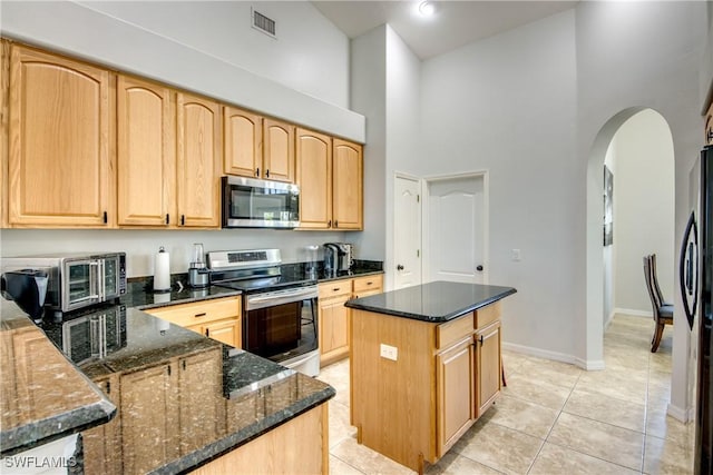 2319 NE 19th St, Cape Coral, FL 33909 - photo 19