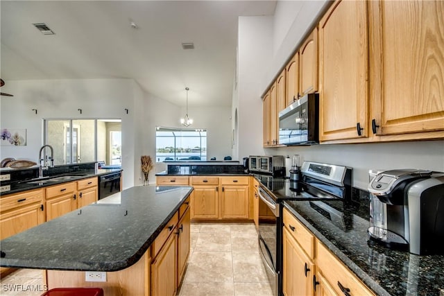 2319 NE 19th St, Cape Coral, FL 33909 - photo 21