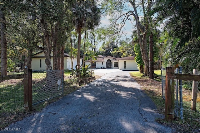 5530 Palmetto Woods Dr, Naples, FL 34119 - photo 1