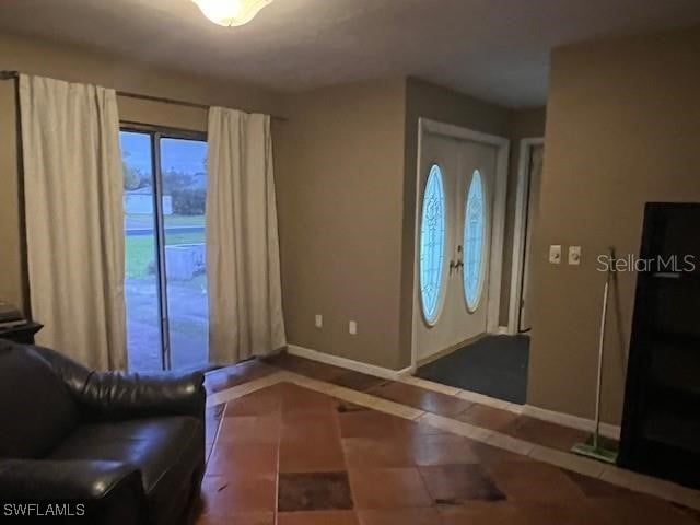 547 Eastwood Dr, Naples, FL 34110 - photo 8