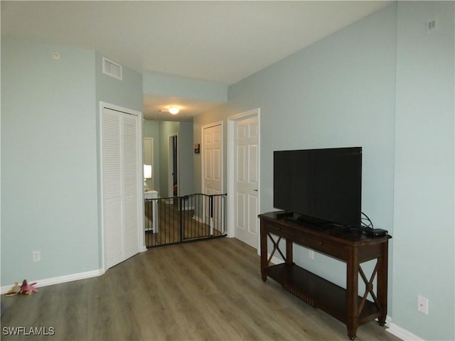 4015 Palm Tree Blvd Unit 202, Cape Coral, FL 33904 - photo 3