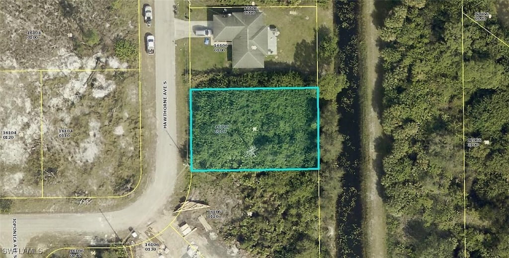 669 Hawthorne Ave S, Lehigh Acres, FL 33974 - photo 2