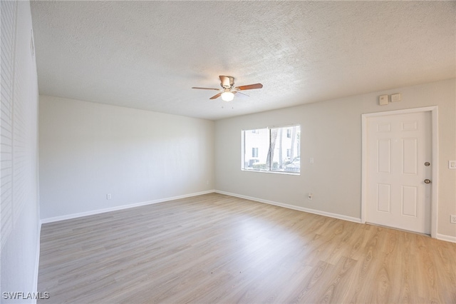 4605 Bayshore Dr Unit G6, Naples, FL 34112 - photo 5