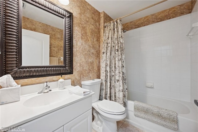 3445 Laurel Greens Ln S Unit 103, Naples, FL 34119 - photo 12