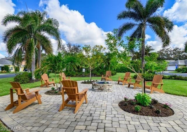 66 Fountain Cir, Naples, FL 34119 - photo 27