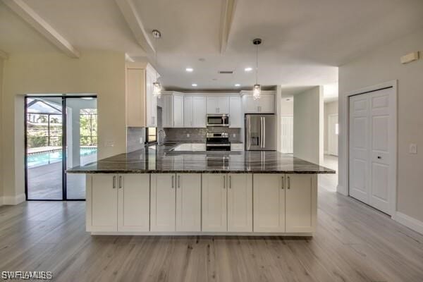 711 SE 33rd Ter, Cape Coral, FL 33904 - photo 4