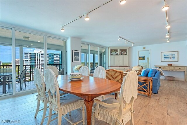 4651 Gulf Shore Blvd N Unit 1106, Naples, FL 34103 - photo 3