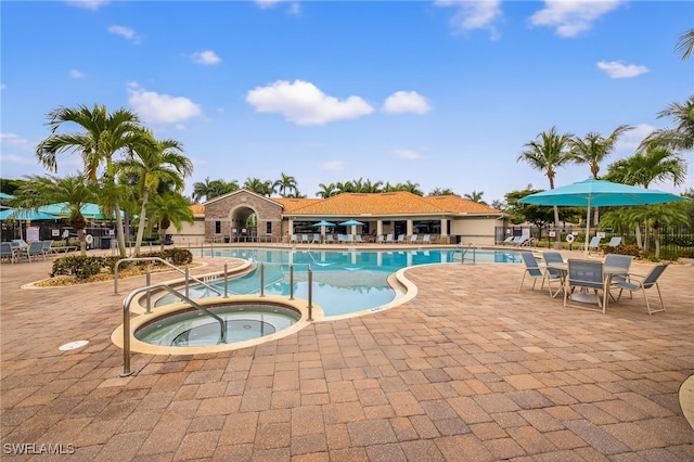11341 Red Bluff Ln, Fort Myers, FL 33912 - photo 32