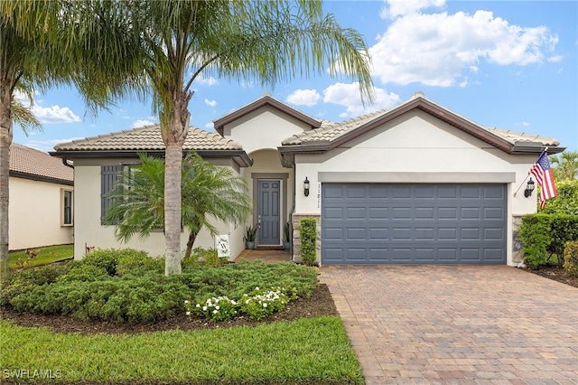 11811 Darcy Pl, Fort Myers, FL 33913 - photo 2