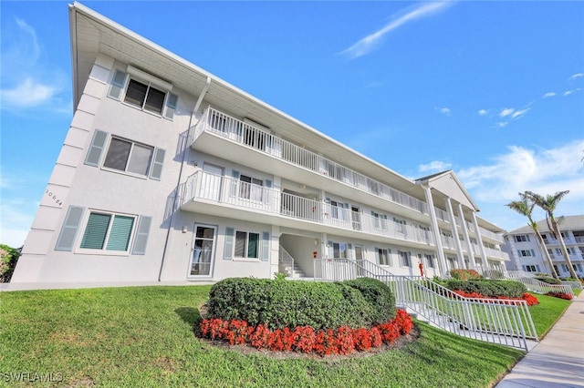 10684 Gulf Shore Dr Unit B-302, Naples, FL 34108 - photo 23