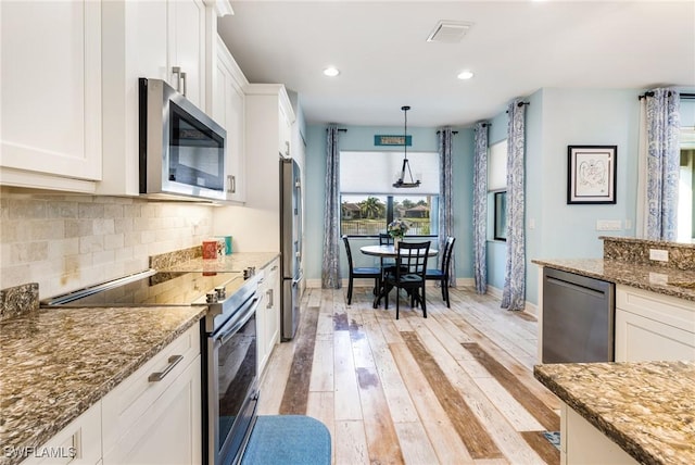 11717 Meadowrun Cir, Fort Myers, FL 33913 - photo 23