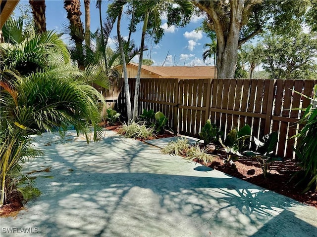 17304 Timber Oak Ln, Fort Myers, FL 33908 - photo 30