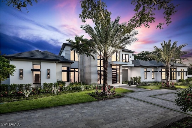 584 Banyan Blvd, Naples, FL 34102 - photo 1
