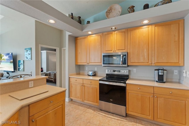2512 SW 51st St, Cape Coral, FL 33914 - photo 9