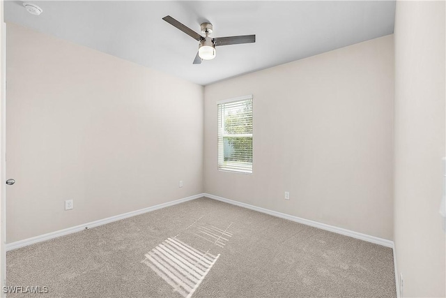 616 Posadas Cir, Punta Gorda, FL 33983 - unfurnished room featuring carpet flooring, a ceiling fan, and a smoke detector